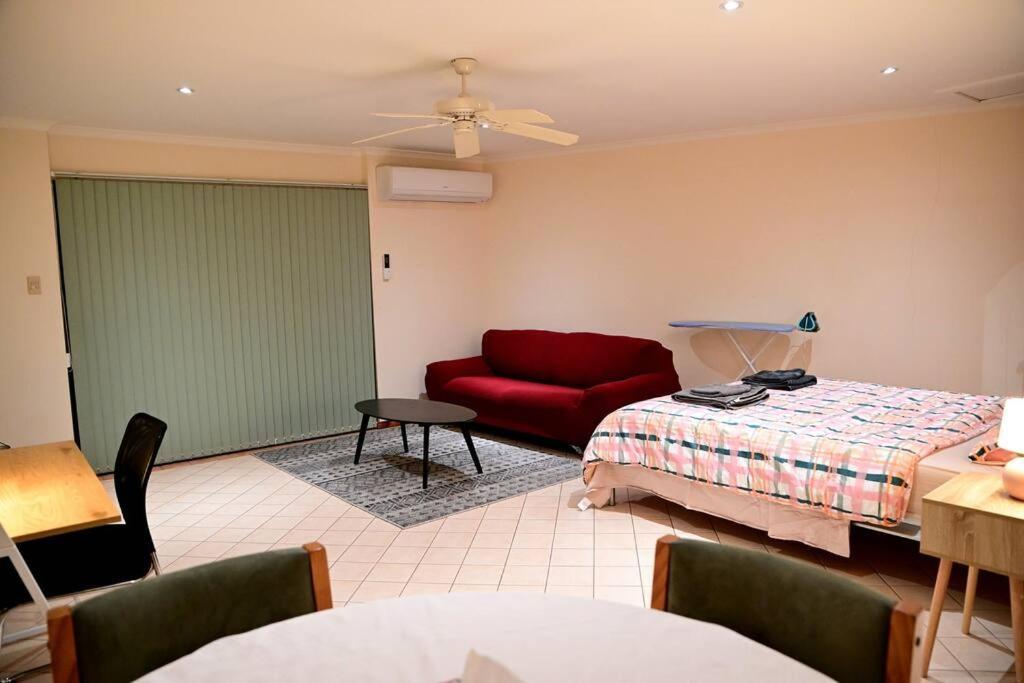 Spacious Studio In Alicesprings Queenbed+Ksairbed Alice Springs Eksteriør billede