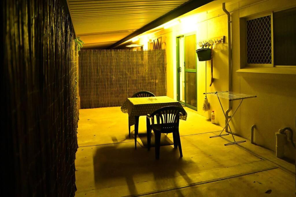 Spacious Studio In Alicesprings Queenbed+Ksairbed Alice Springs Eksteriør billede