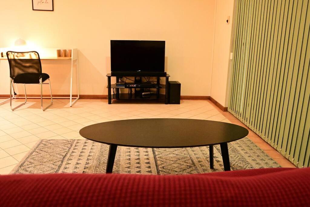 Spacious Studio In Alicesprings Queenbed+Ksairbed Alice Springs Eksteriør billede